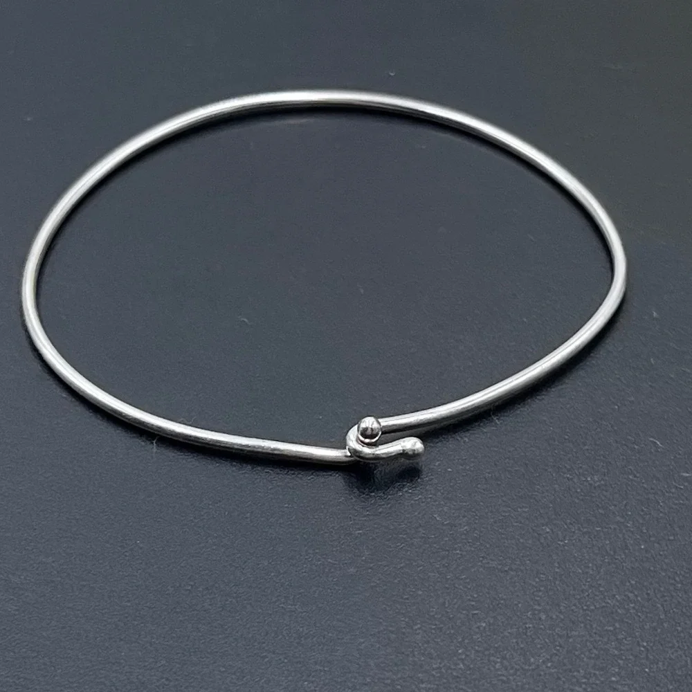 James Avery 925 Sterling Silver PoHook And Eye Bangle Charm Bangle Bracelet